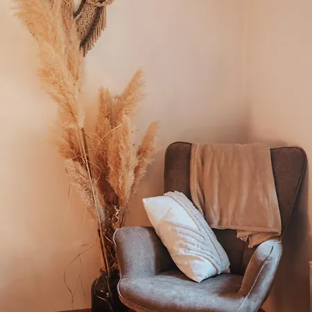 Dream House Surrounded By Silence بيت للعطل ميليتش