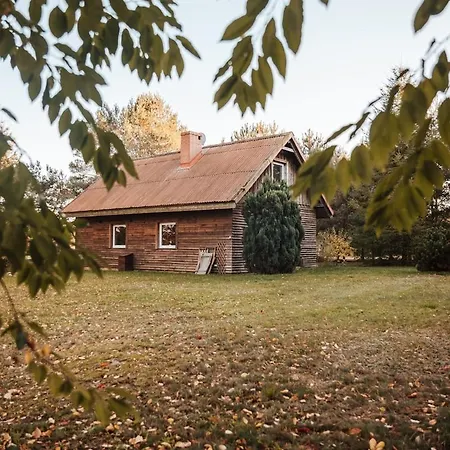 Dream House Surrounded By Silence بيت للعطل *